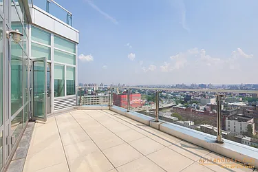 Rented by aptsandlofts.com