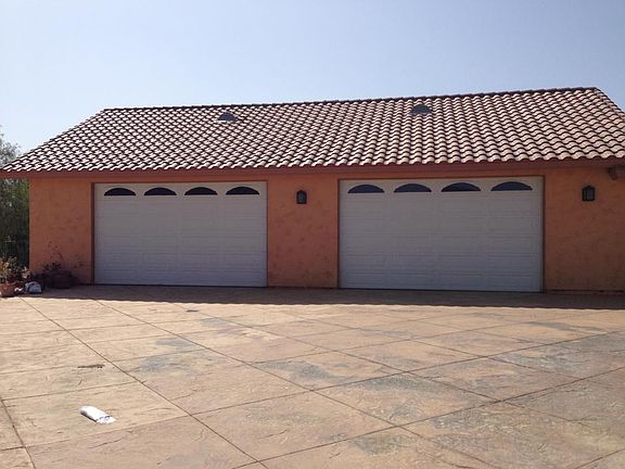 3rd image of 34837 Sweetwater Dr