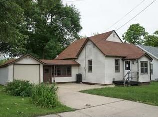 209 W 9th St N, Newton, IA 50208