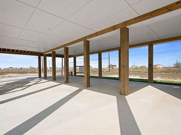 4th image of 40 Bayview Loop