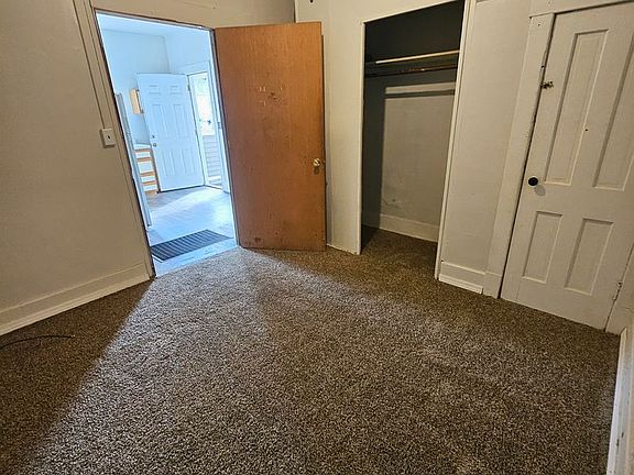 5th image of 810 E 21st St