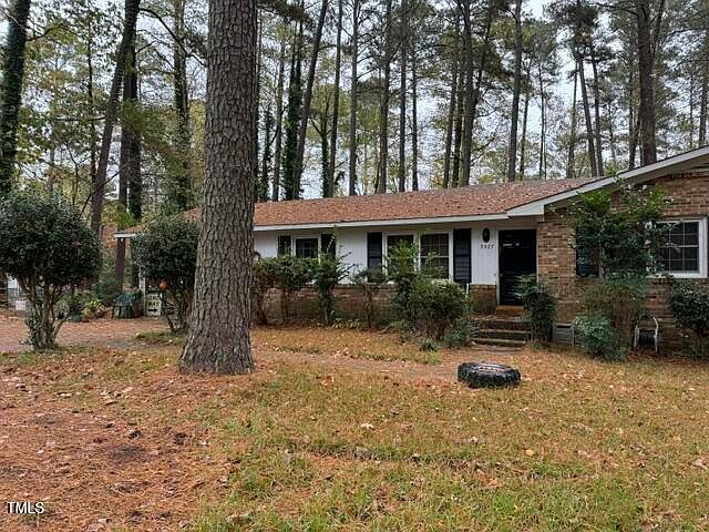 2nd image of 3927 Hope Valley Rd