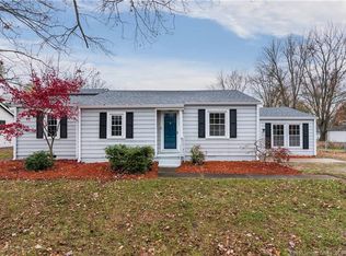 1564 Edgewood Dr, Charlestown, IN 47111