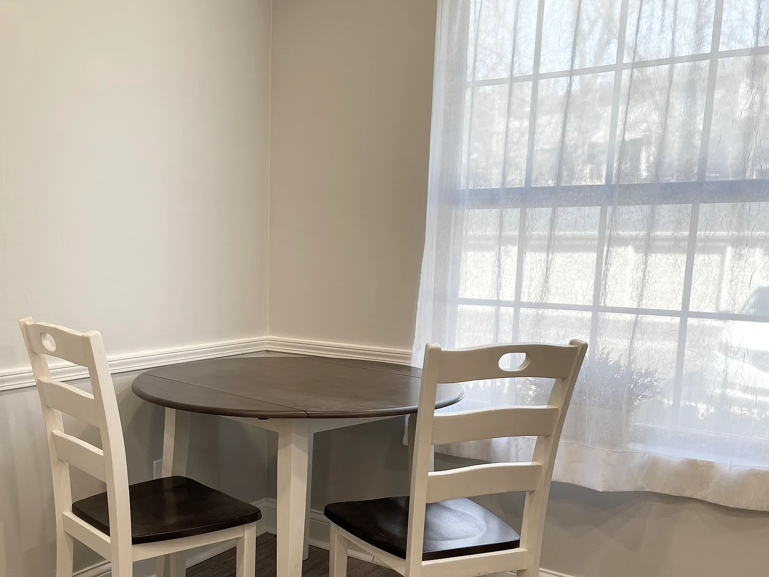 3 bed, 2.5 bath, 1506 sqft, $2,300 — Photo 4