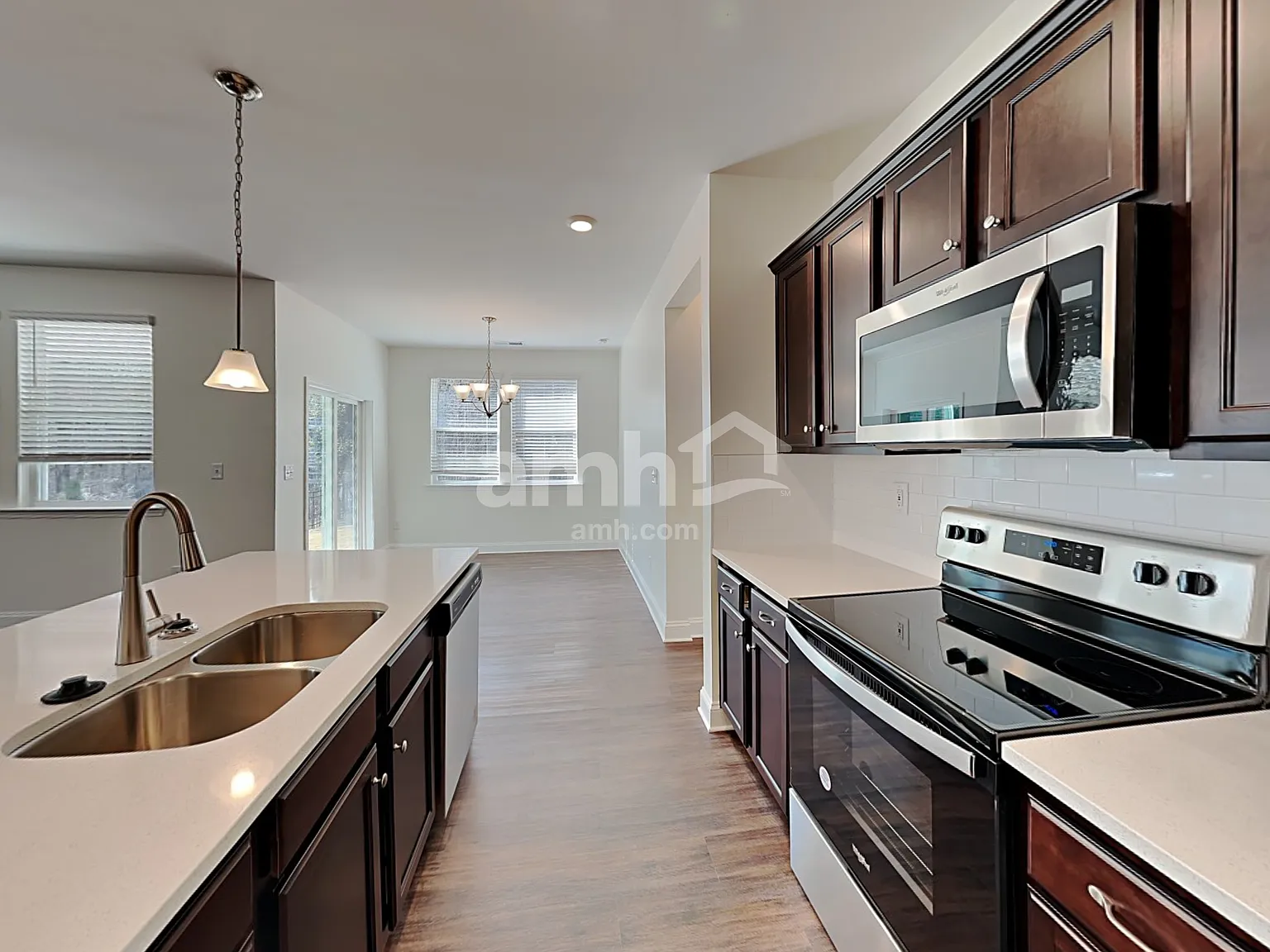 4 bed, 2.5 bath, 2183 sqft, $2,695 — Photo 4