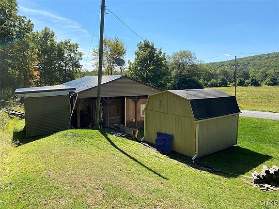 3rd image of 5218 Saunders Hill Rd