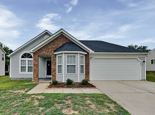 9233 Tiger Lily Ln, Charlotte, NC 28215