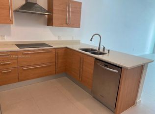 218 SE 14th St APT TS104, Miami, FL 33131