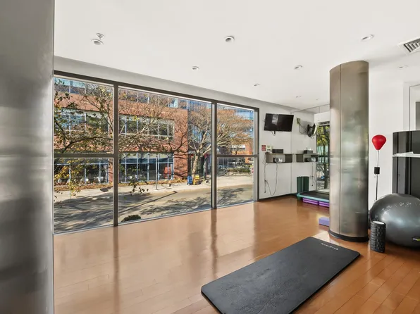 600 Harbor Boulevard image 26 of 28