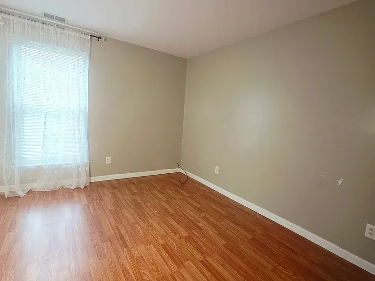 2727 Rhawn St #10A — Photo 5