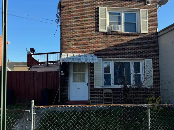 738 Poplar St, Lancaster, PA 17603