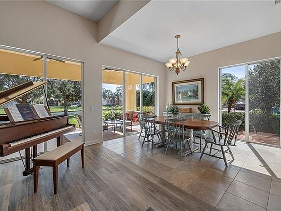5th image of 11811 Eagle Ray Ln