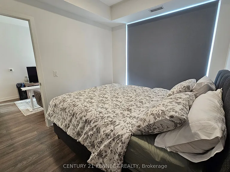 20 Richardson St #1407 — Photo 14