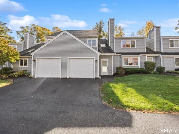 4 Winchester Court, Farmington, CT 06032