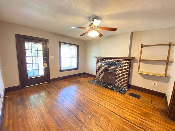 3rd image of 93 E Duncan St #93