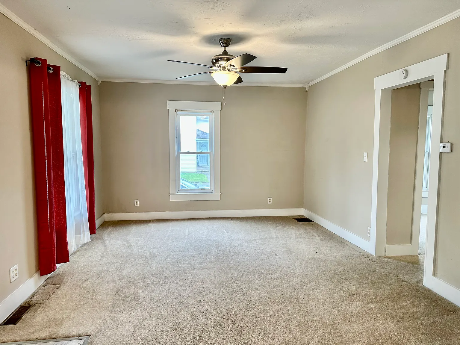 3 bed, 1456 sqft, $995 — Photo 3