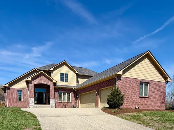 736 Willow Pointe North Dr, Plainfield, IN 46168