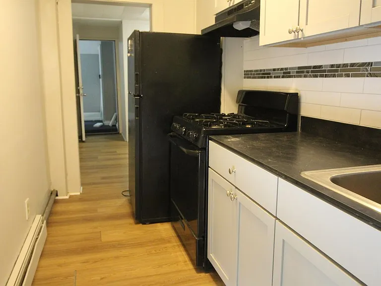 11 Elm St #2 — Photo 3