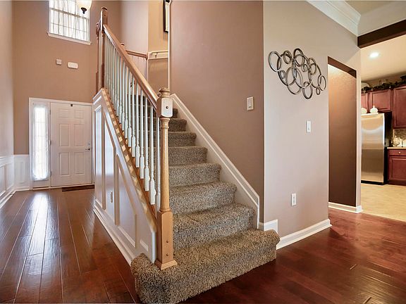 3rd image of 6260 Autumn Berry Cir