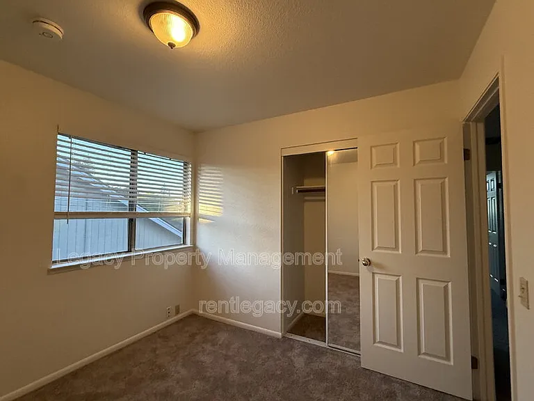 5350 Laguna Park Dr — Photo 19
