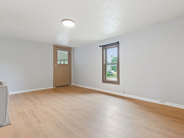 523 N Michigan Ave #2 — Photo 2