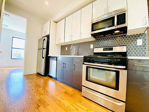 4th image of 184 Rockaway Ave #3