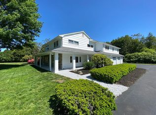 10 Sherburn Cir, Weston, MA 02493