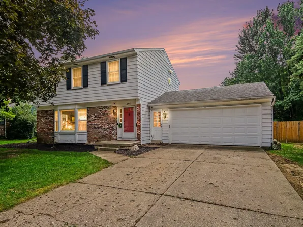 1446 Mapleview St SE, Kentwood, MI 49508