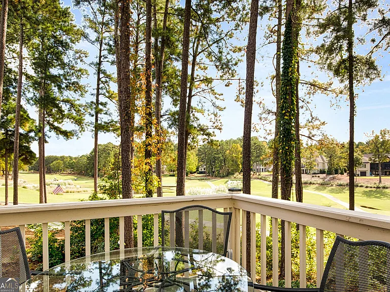 1060 Emerald View Dr — Photo 35