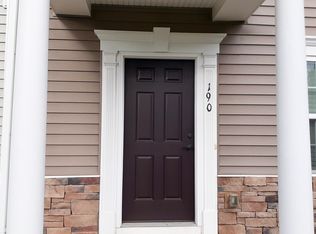 190 Phoenix Blvd NW, Christiansburg, VA