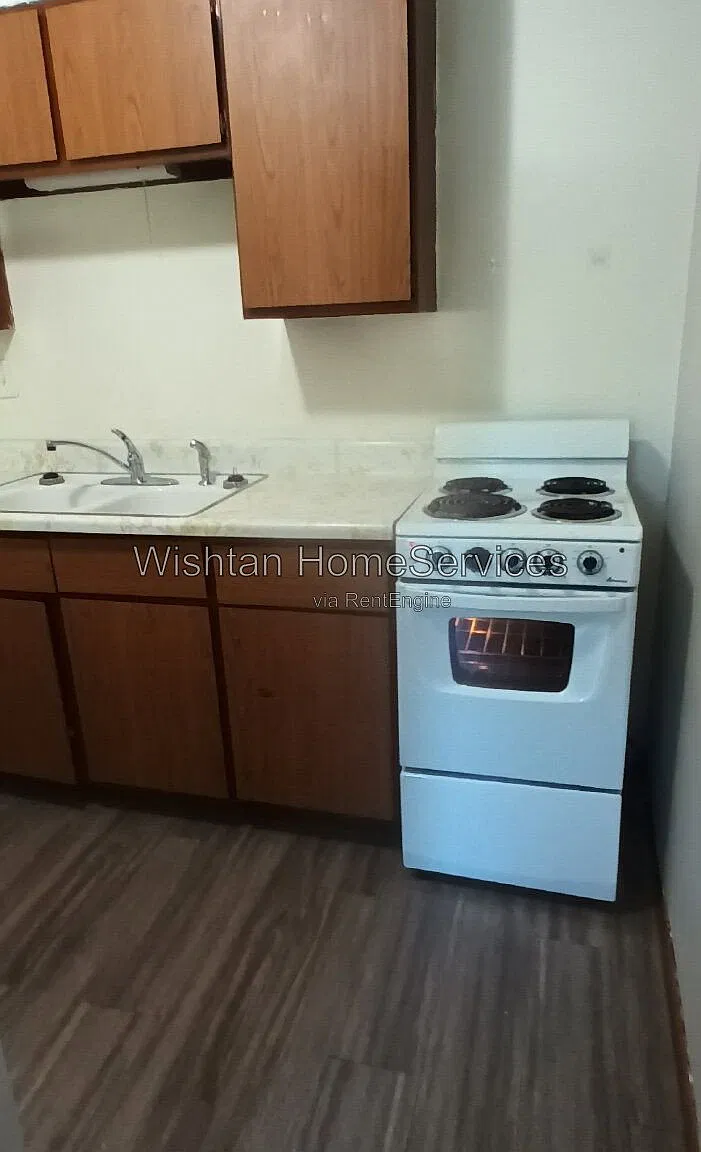1 bed, 1.0 bath, $500 — Photo 3