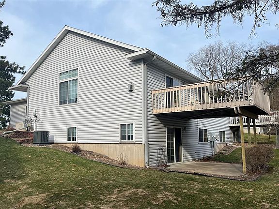 2nd image of 2913 Bethel Street