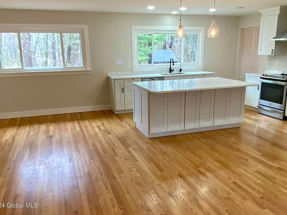 3555 E Lydius Street, Schenectady, NY 12303 Zillow