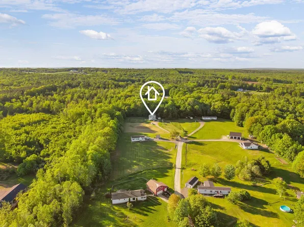 32 Smith Lane, Levant, ME 04456