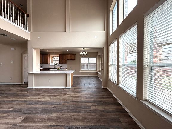 5th image of 9700 Hathman Ln