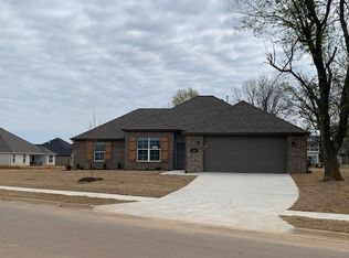 508 N Yona Ln, Farmington, AR 72730