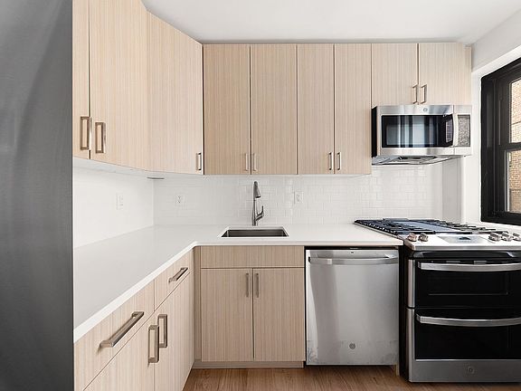 3rd image of 209 Clinton Ave APT 10C