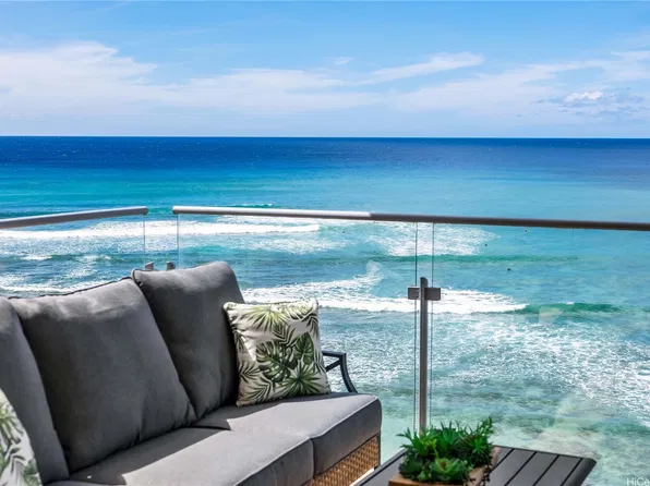 3003 Kalakaua Ave APT 9B, Honolulu, HI 96815