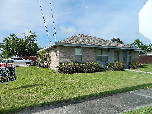 1st image of 380 Firwood Dr