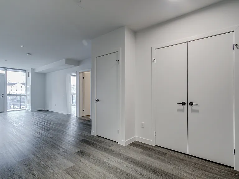 388 King St E #410 — Photo 7