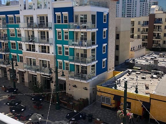 5th image of 1830 Columbia St #504