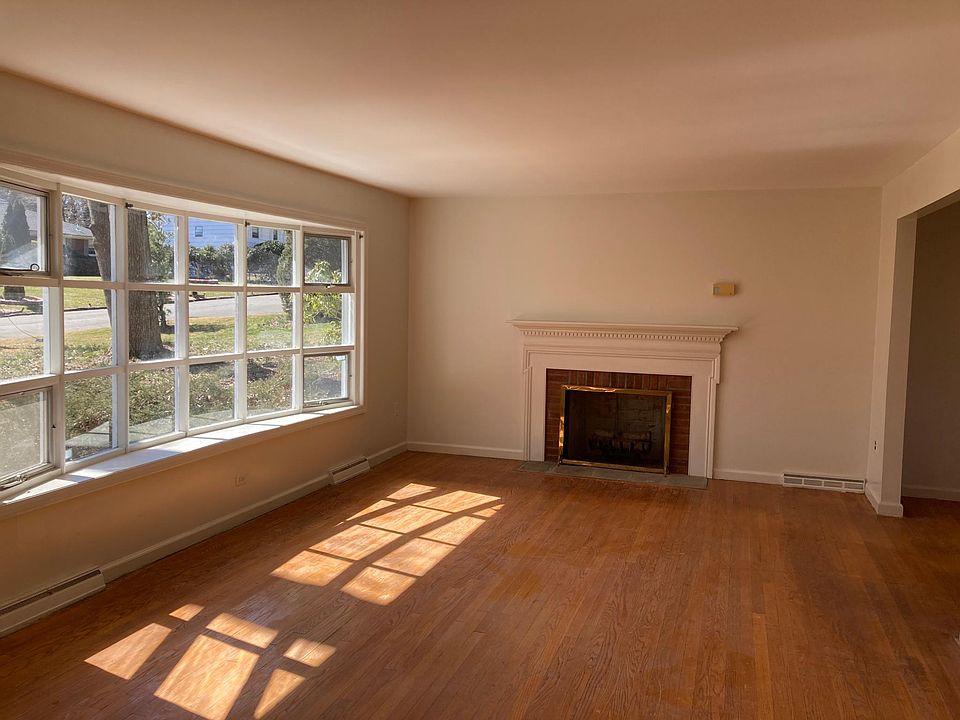 1st image of 8 Linden Ct