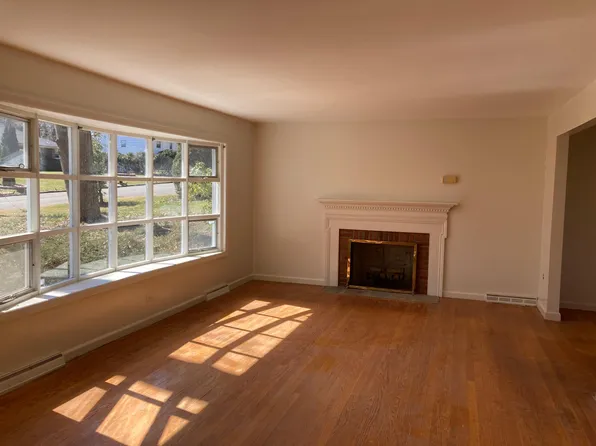 8 Linden Ct, West Orange, NJ 07052