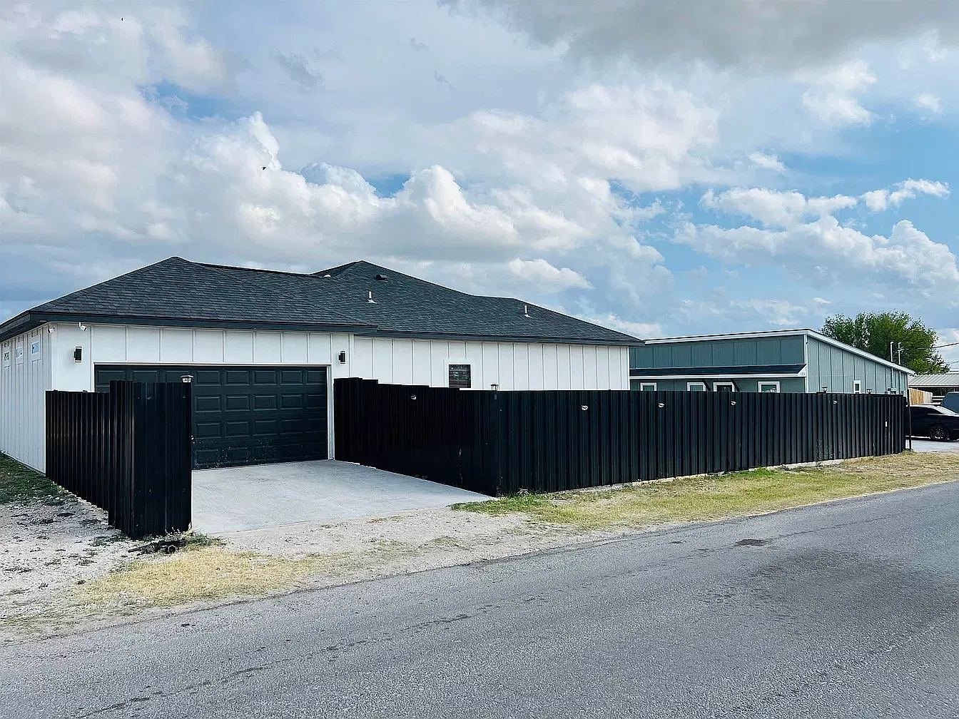 4 bed, 1865 sqft, $2,250 — Photo 4