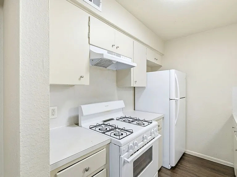 2319 Greenfield Pkwy — Photo 20