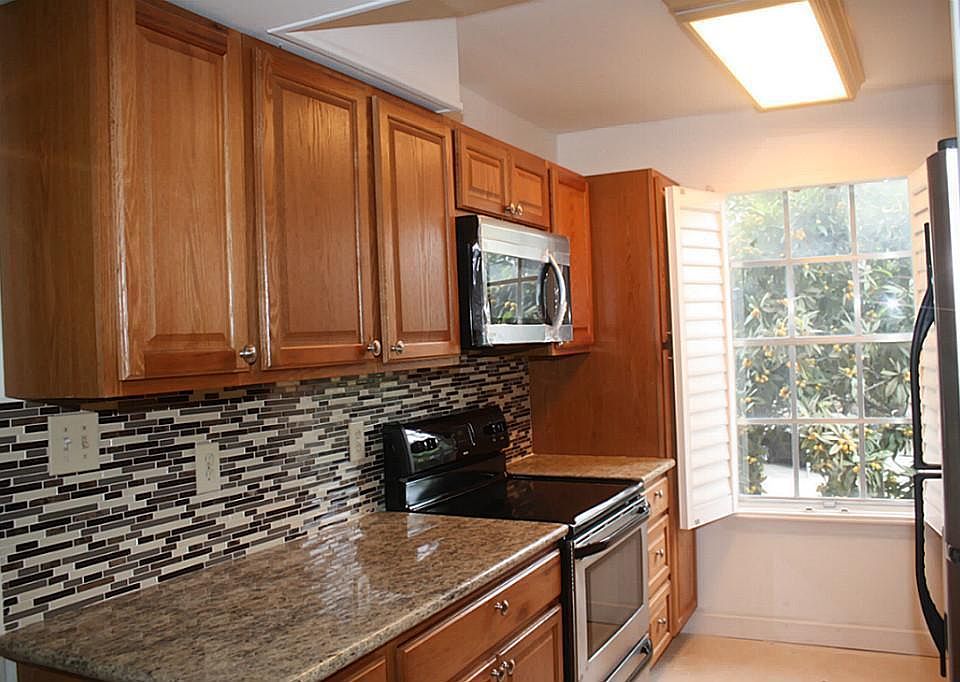 1st image of 9003 Gaylord Dr APT 14