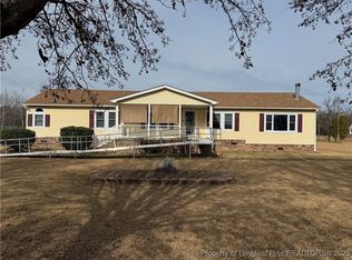 100 L McMillian Rd, Raeford, NC 28376