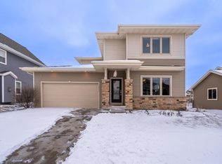 9913 Autumn Breeze Rd, Middleton, WI 53562