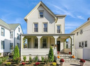 20 Hemlock Pl, New Rochelle, NY 10805