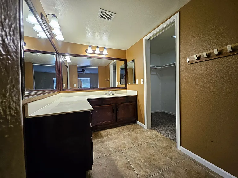 7419 W Dahlia Dr — Photo 9
